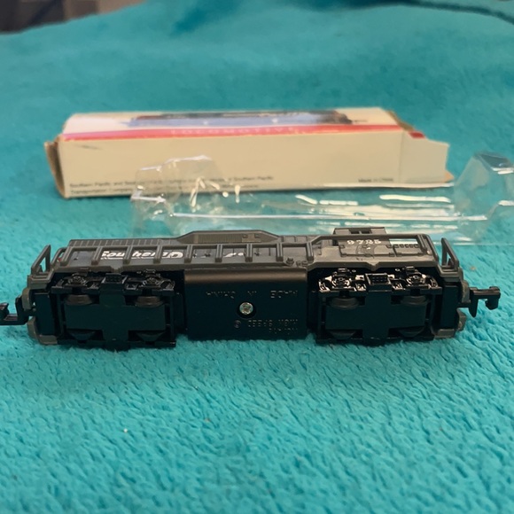 Southern Pacific Locomotive #9725 Model Train No 418 High Speed In Box - Picture 6 of 7